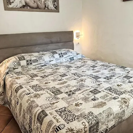 Capriccioli B By Interhome